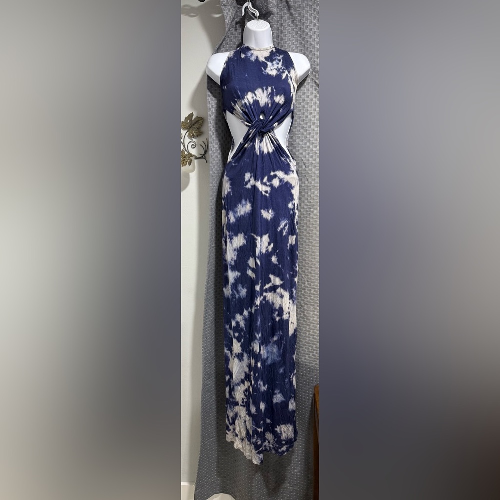 Poof Excellence Navy and Cream Tie-Dye Maxi Dress